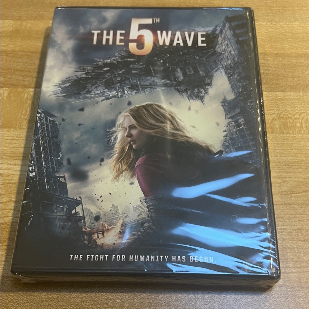 #1001+ The 5th Wave DVD